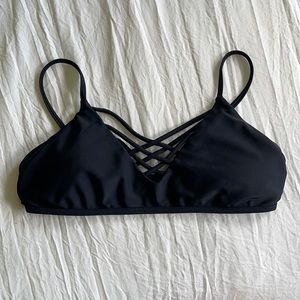 Hollister women’s bathing suit top